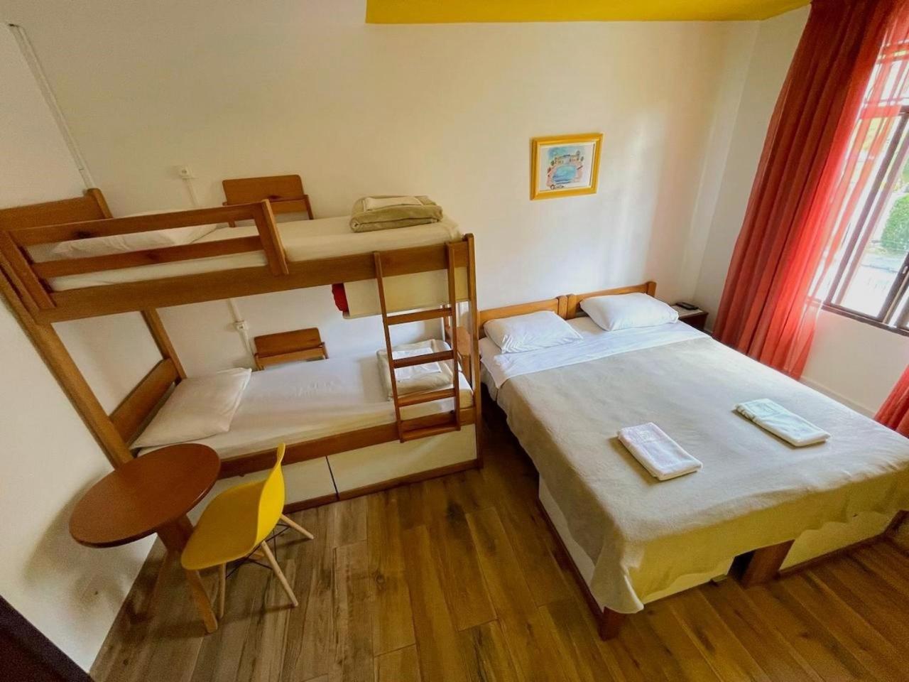 Jardim Botanico House Hostel Curitiba Ngoại thất bức ảnh